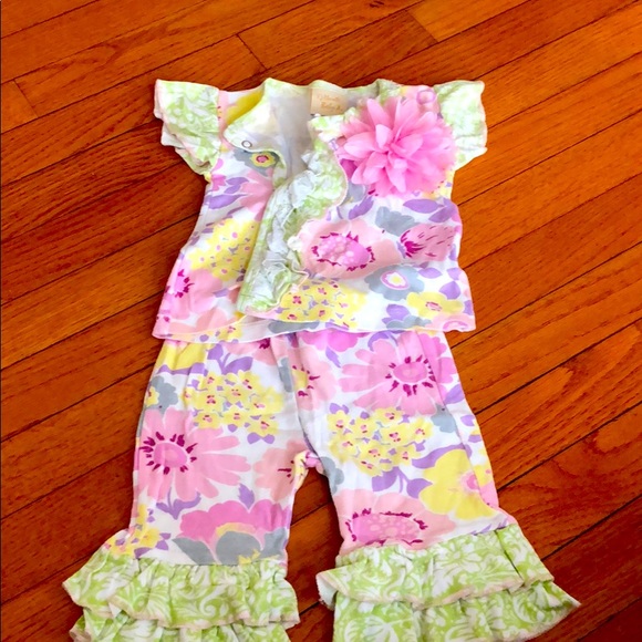 haute baby Other - Matching pants and shirt set